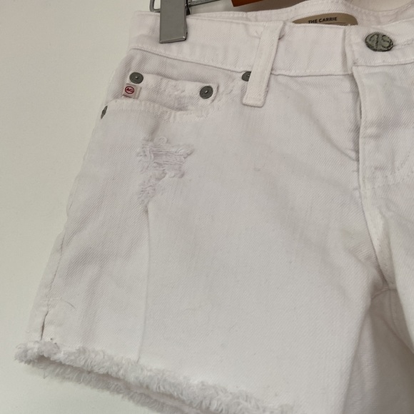 AG Adriano Goldschmied The carrie WHITE distressed jean shorts - Picture 5 of 10